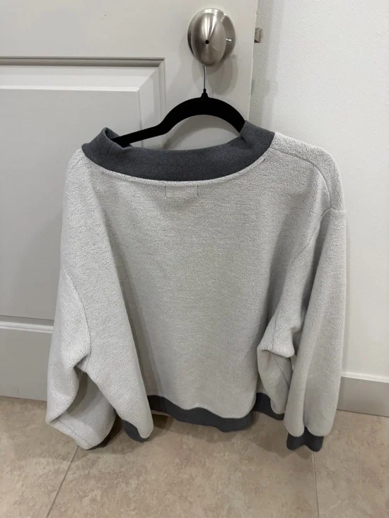 Parke XXL Inside Out Mockneck Sweatshirt. 🖤⚡️ - Picture 2 of 4